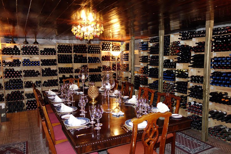 Graycliff-Wine-Cellar_dinning_room