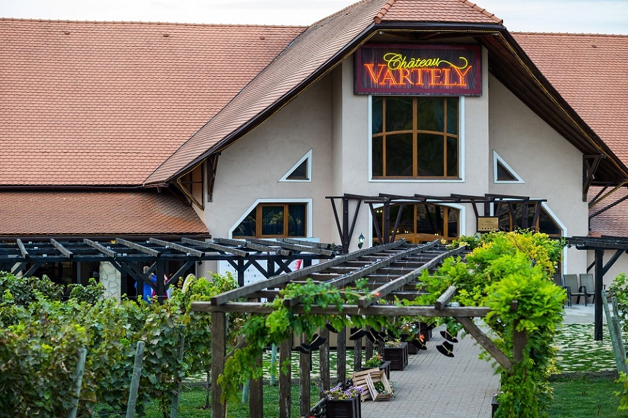 Chateau_Vartely